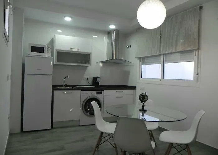 Atico Con Terraza En Alameda De Hercules Appartamento *