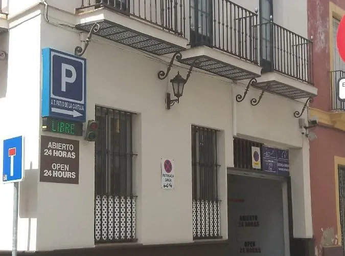 Atico Con Terraza En Alameda De Hercules * Siviglia